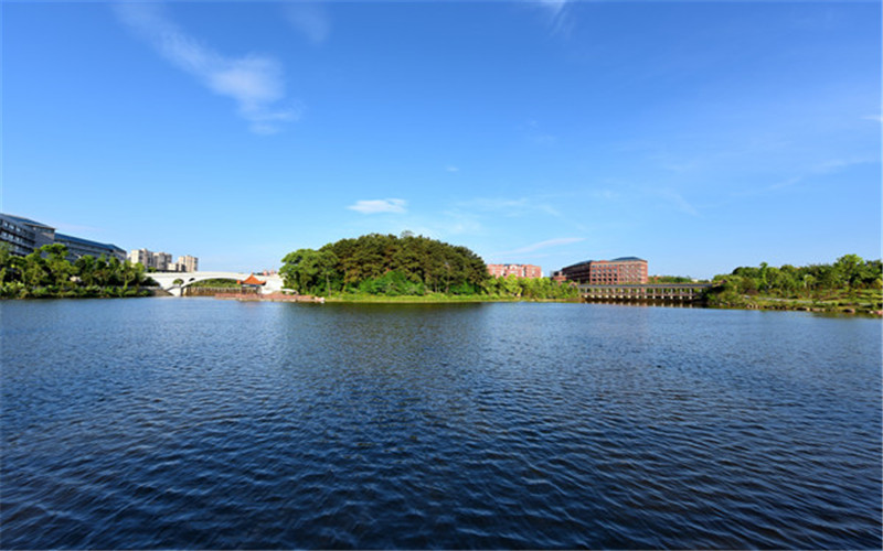 湖南科技大学潇湘学院3